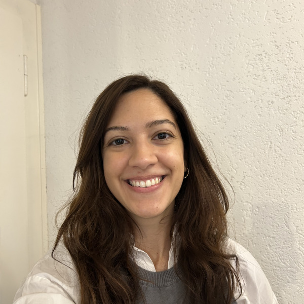Viviane Ribeiro Dos Santos