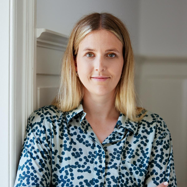 Eliane Beatrice Santibanez