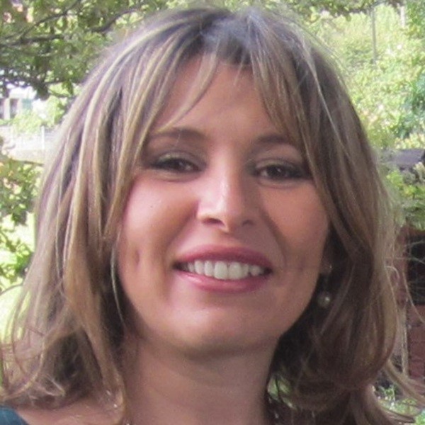 Nora Atmani