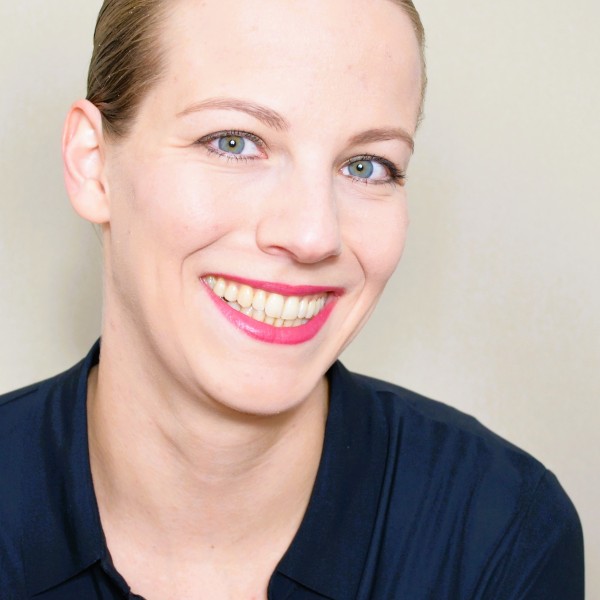 Katharina E. Kossmann
