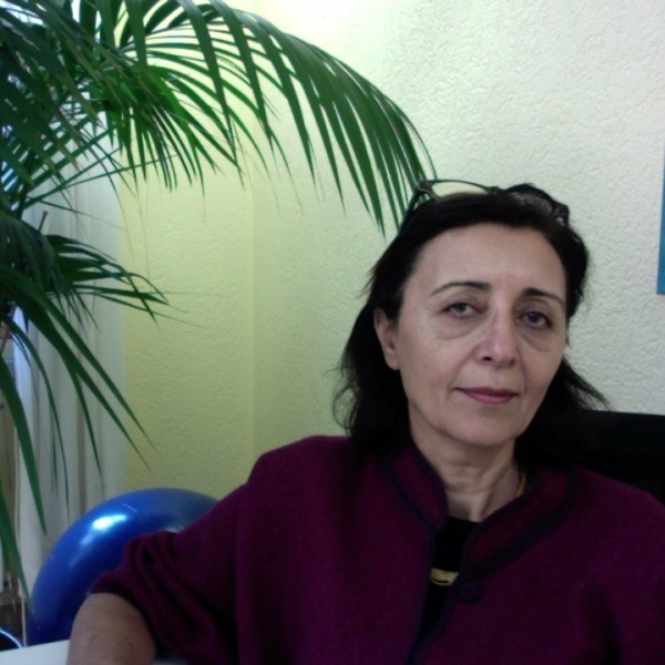 Melahat Yazar