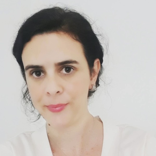 Ligia dos Santos Alegre Almeida